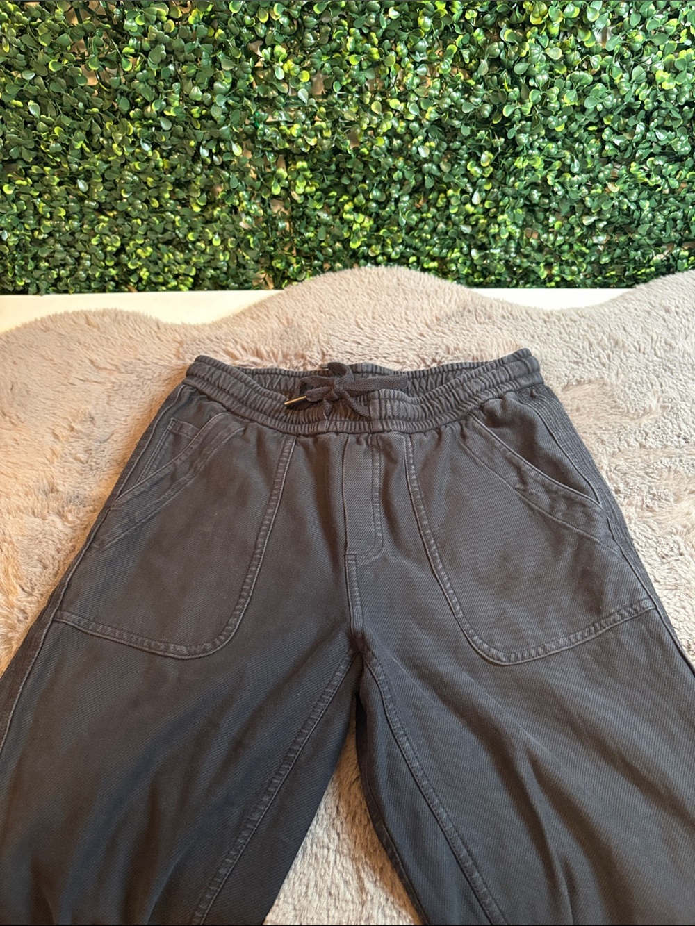 Athleta Black Women's Joggers Size 2 - Picture 2 of 6